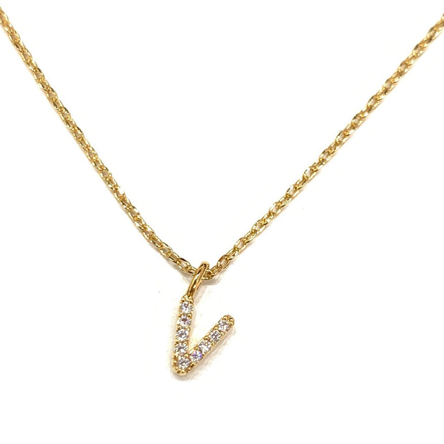 INITIAL NECKLACE - V